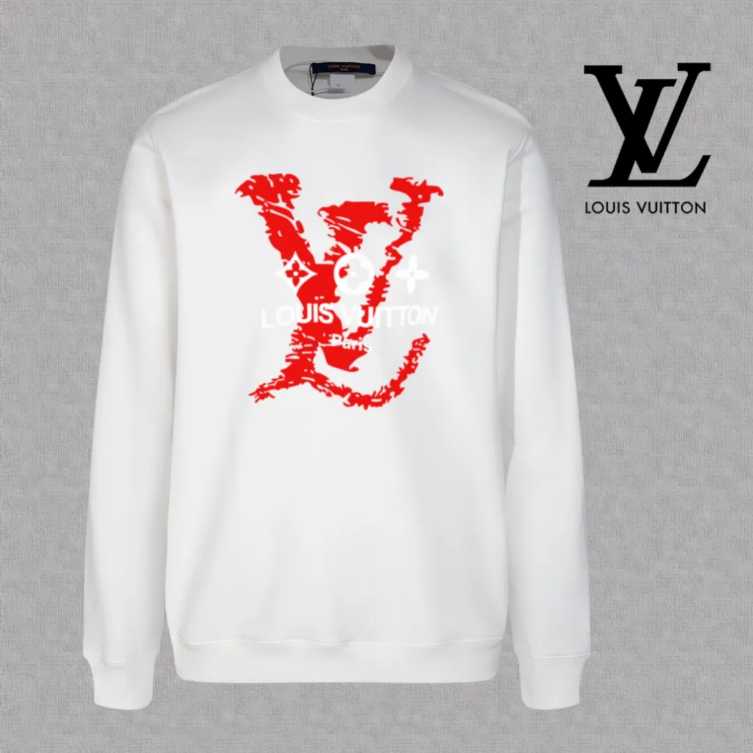 🅿️250 hot style on the shelves🔥❗ 💫〖Louis Vuitton LV〗 Fashionable round neck sweatshirt, casually matched with various styles, it is perfectly handsome😎The whole dress is made of double waistcoats, which makes the whole dress more three-dimensional. Not ordinary factories can do such fine work. The 2025 spring style counters are on sale, exquisite round neck terry sweatshirt, high-end double-strand pure cotton Customized drawstring ribs are dyed in the same vat and are complete with three standards. The chest craftsmanship adopts a simple and elegant pattern on the chest, which is easy to control for any age group! Fit and comfortable! Customized thickened 440g terry sweatshirt fabric, soft and comfortable to the touch, with a three-dimensional shape! 🙌🏻 It’s also very breathable, so it’s a versatile style that can be worn with any outfit! ✔Color: Black White Apricot Size: S M L XL 2XL